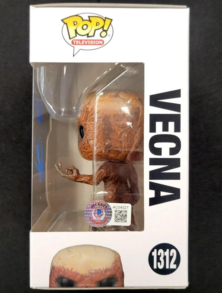 Ross Duffer, Matt Duffer — Ross & Matt Duffer Brothers signed Vecna Funko Pop Stranger Things 1 Beckett BAS, изображение 2