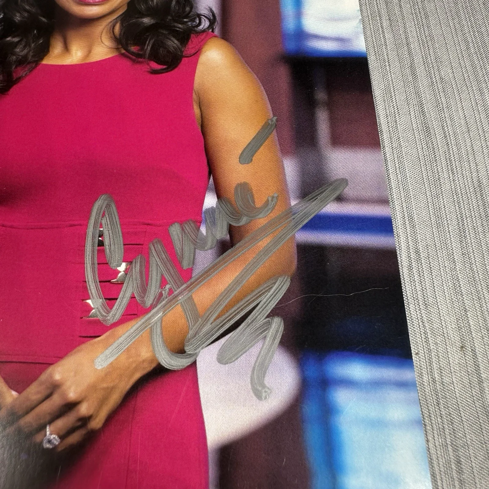 Cynne Simpson SIGNED 5x7 Photo Fox 5 2013-2019 Autograph, image 2
