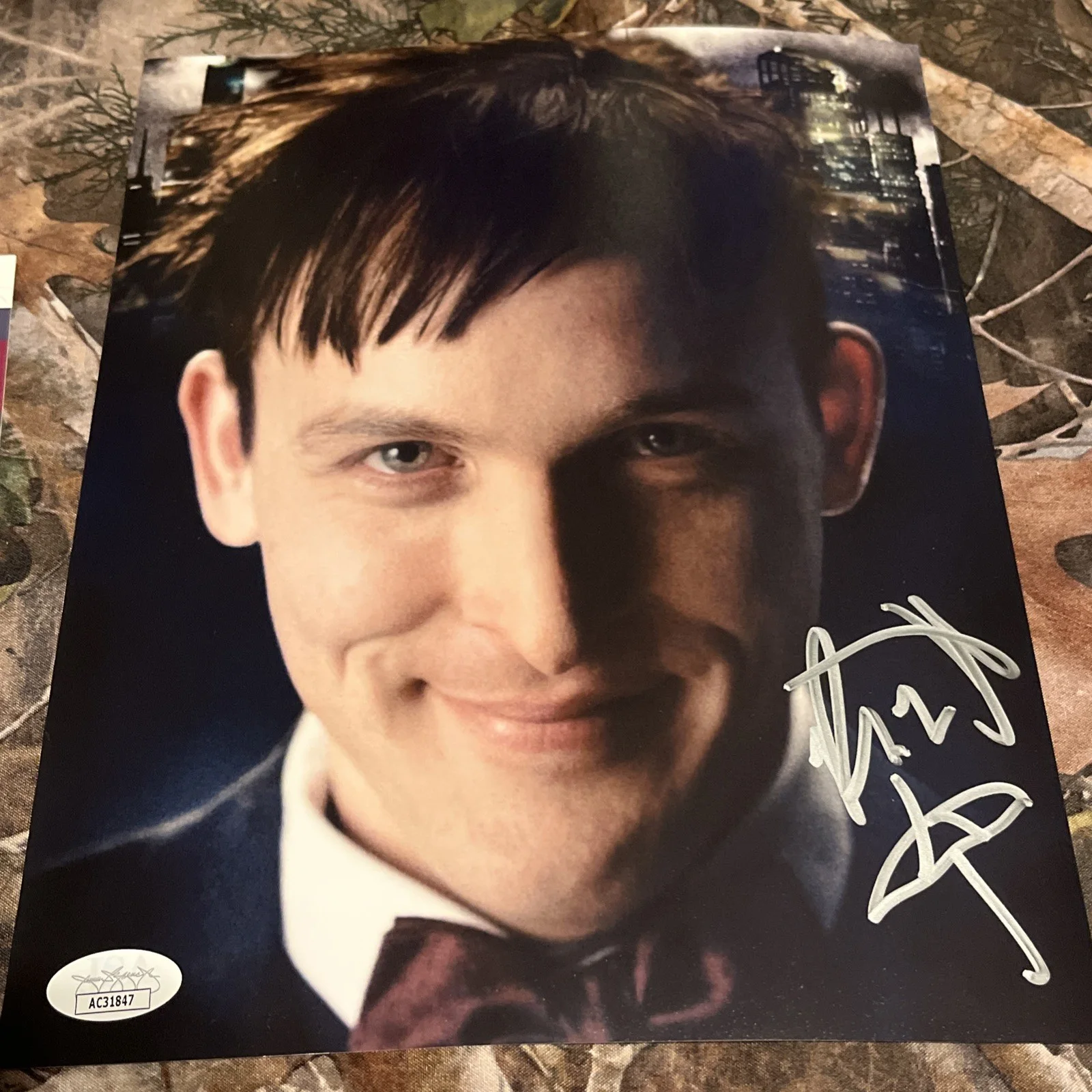 Robin Lord Taylor Signed Color Photo JSA Authenticated COA, image 2