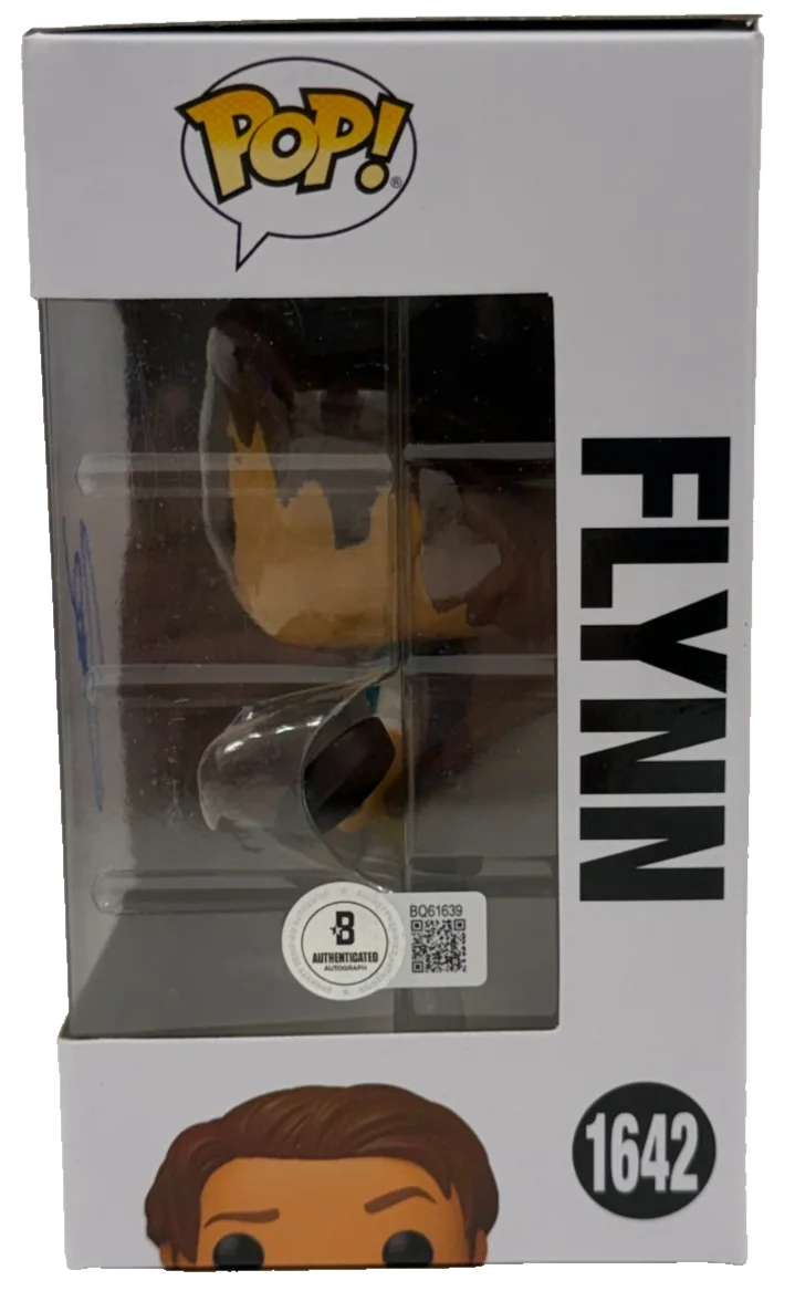 Zachary Levi — Zachary Levi Signed Flynn Funko Tangled Authentic Autograph Beckett, image 2