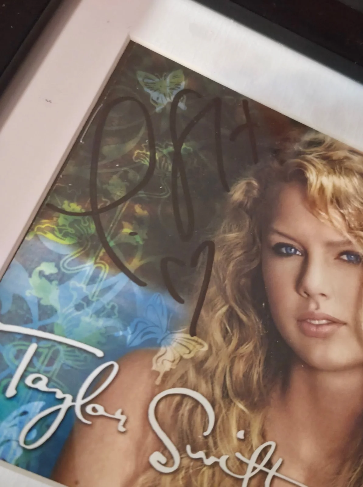 Taylor Swift Signed Autograph Debut Self-Titled CD Album FRAMED, image 4