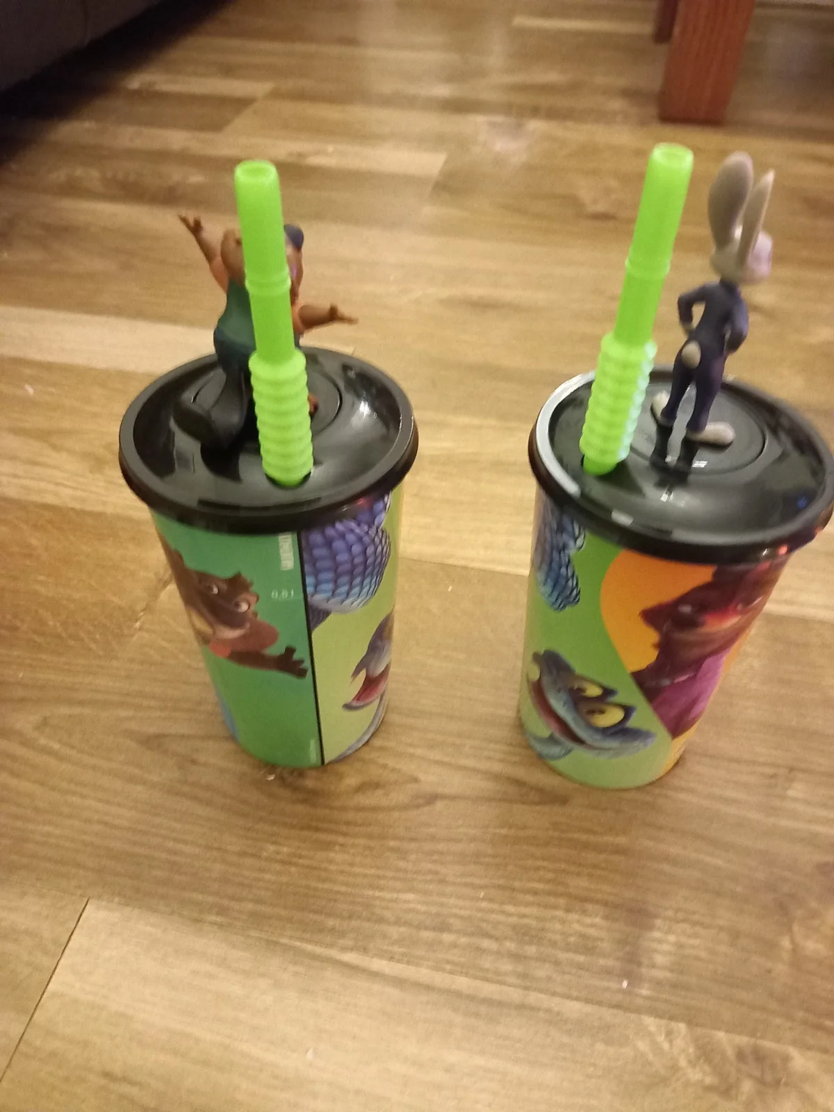 Collectable Cinema Xootropolis 2 Srinkung Cups With Straw And Figure X 2 NEW, изображение 2