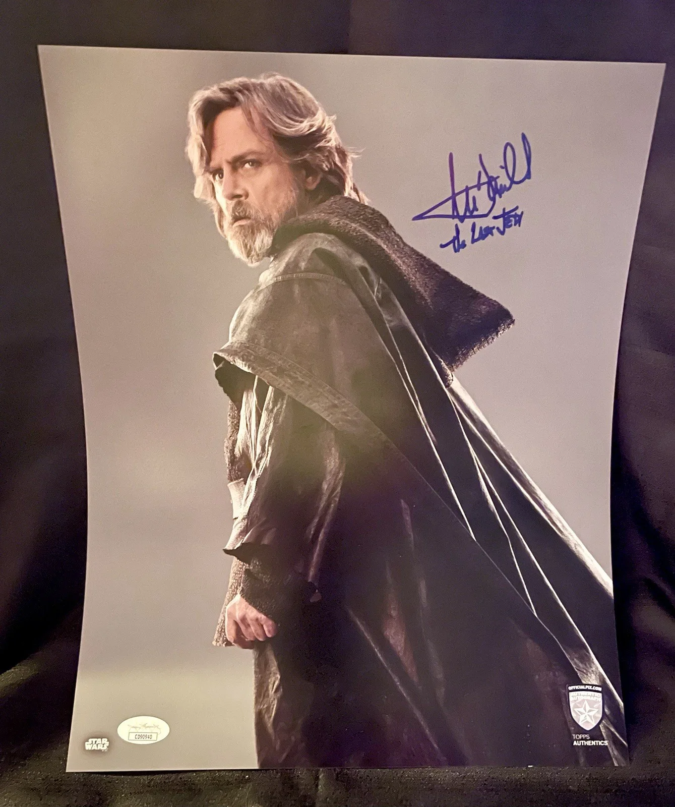 Mark Hamill￼ — MARK HAMILL SIGNED 11x14 PHOTO + THE LAST JEDI STAR WARS JSA Official Pix ￼