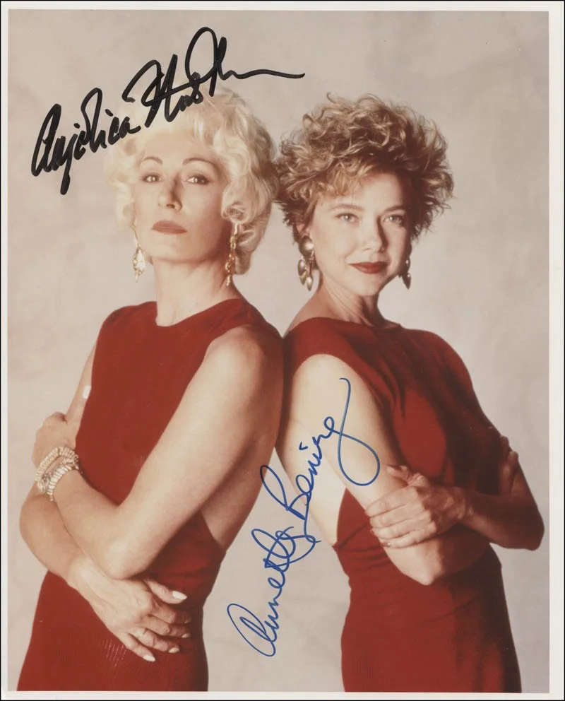 Annette Bening, Anjelica Huston — THE GRIFTERS MOVIE CAST - AUTOGRAPHED SIGNED PHOTOGRAPH WITH CO-SIGNERS