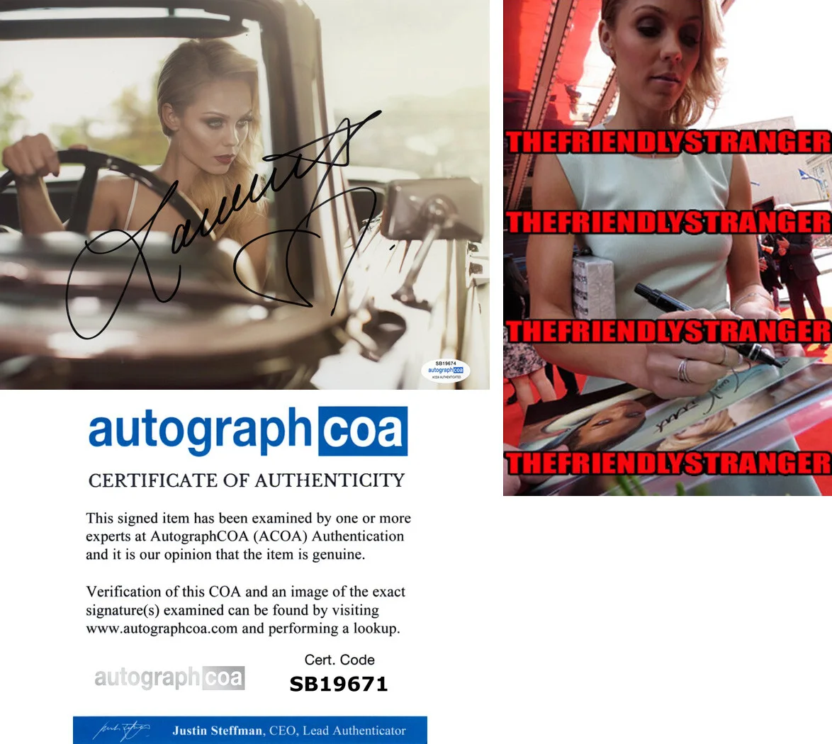 LAURA VANDERVOORT — Laura Vandervoort signed Autographed 8x10 Photo PROOF a SEXY Smallville ACOA COA