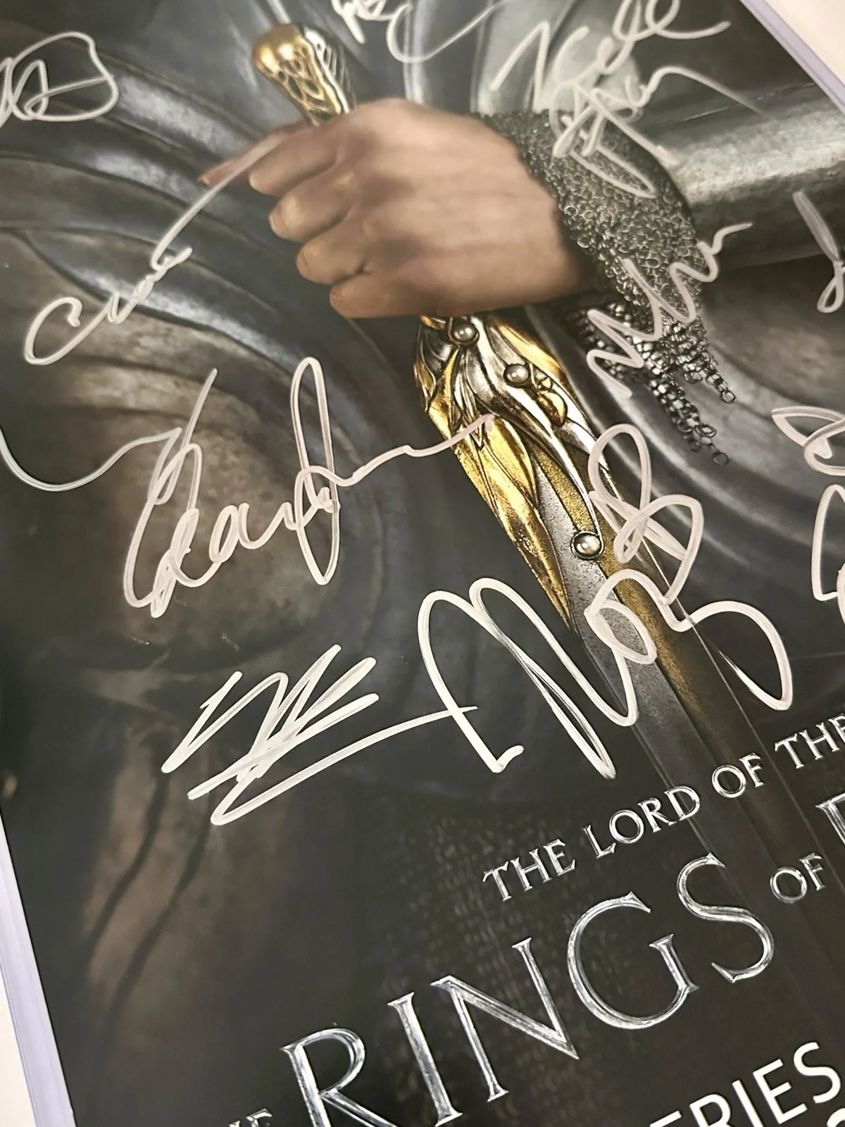 Lord Of The ring 13x Cast Signed The ring Of Power Cast Signed PSA With LOA, изображение 3