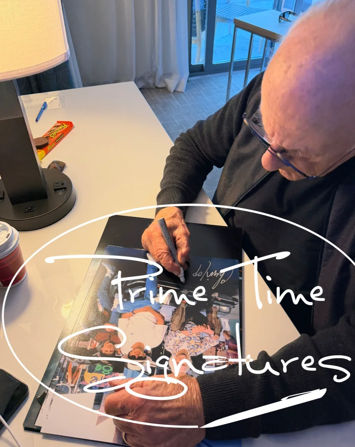 CHRISTOPHER LLOYD — Christopher Lloyd Signed 11x14 Photo Back to the Future Autograph Beckett, image 2