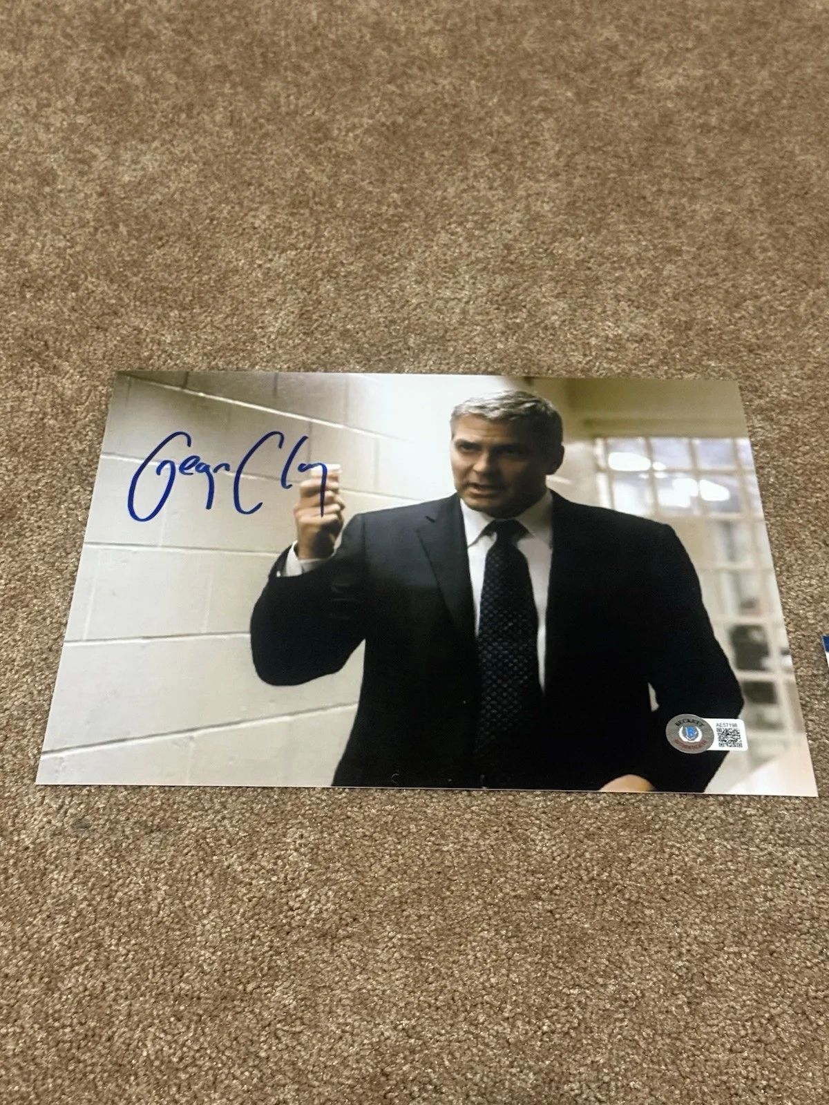 George Clooney — George Clooney The American Signed 8x10 Photo Beckett COA Authentic Autograph, image 3