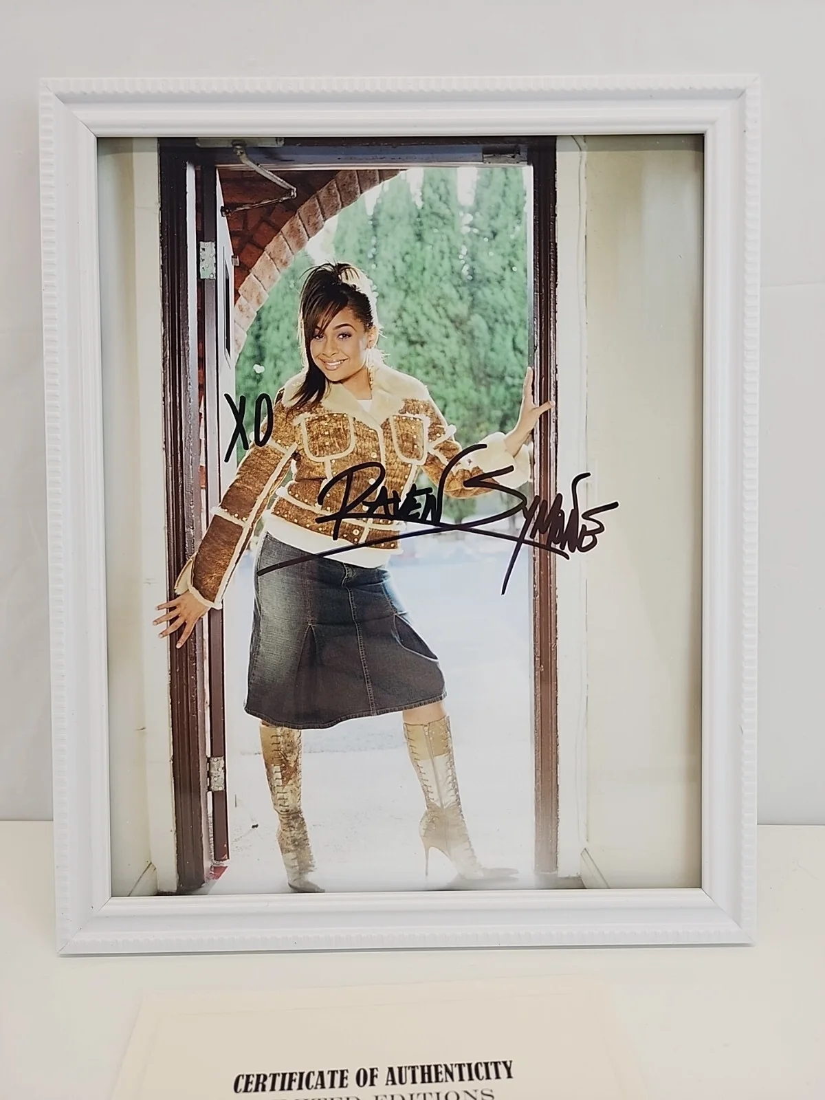 Raven Symone — Raven Symone "That's So Raven" AUTOGRAPH Signed 'Raven Baxter' 8x10 Photo COA, изображение 2