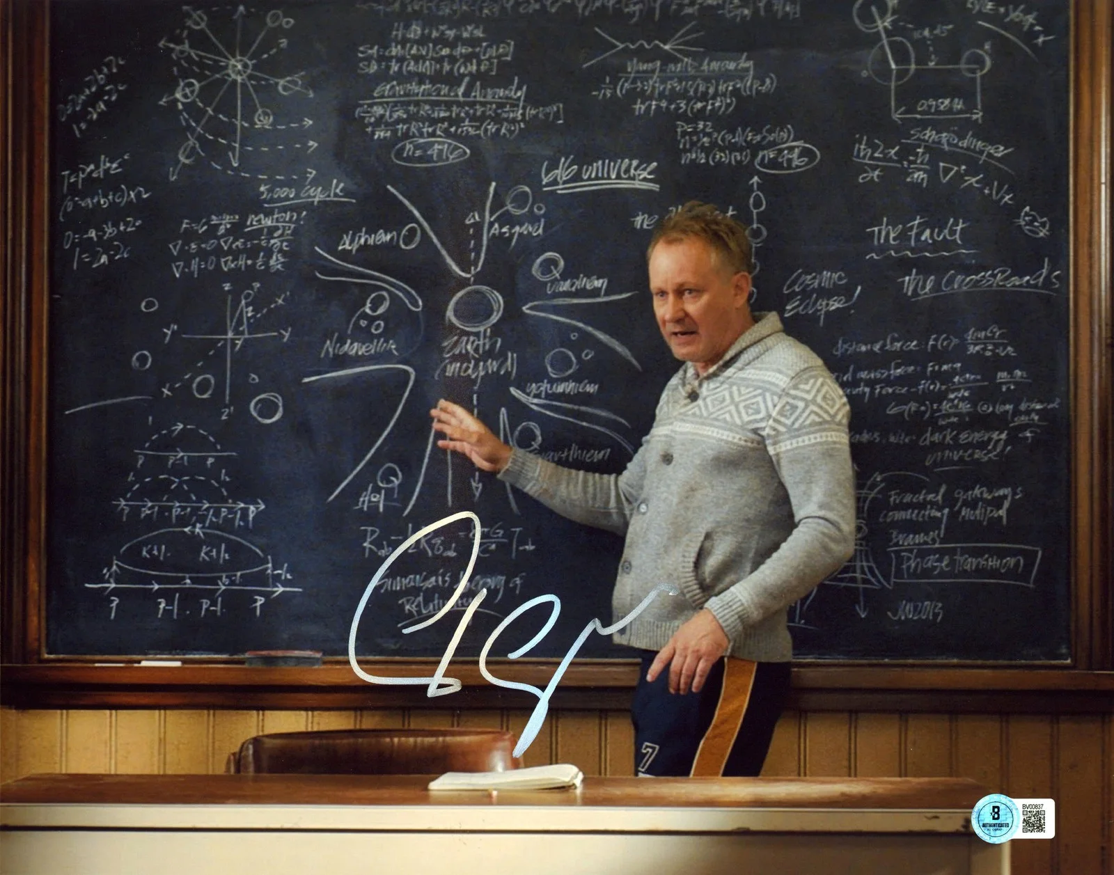 Stellan Skarsgard — Stellan Skarsgard Thor Authentic Signed 11x14 Horizontal Photo BAS #BV00837