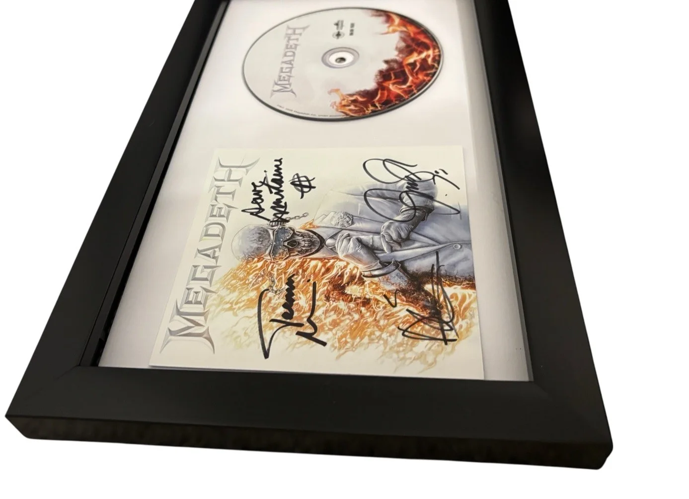 MEGADETH SIGNED AUTOGRAPH x4 SELF TITLED 2026 FRAMED & MATTED CD DAVE MUSTAINE, изображение 2