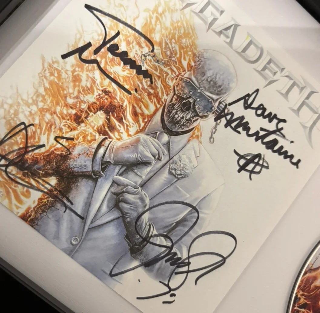 MEGADETH SIGNED AUTOGRAPH x4 SELF TITLED 2026 FRAMED & MATTED CD DAVE MUSTAINE, изображение 4