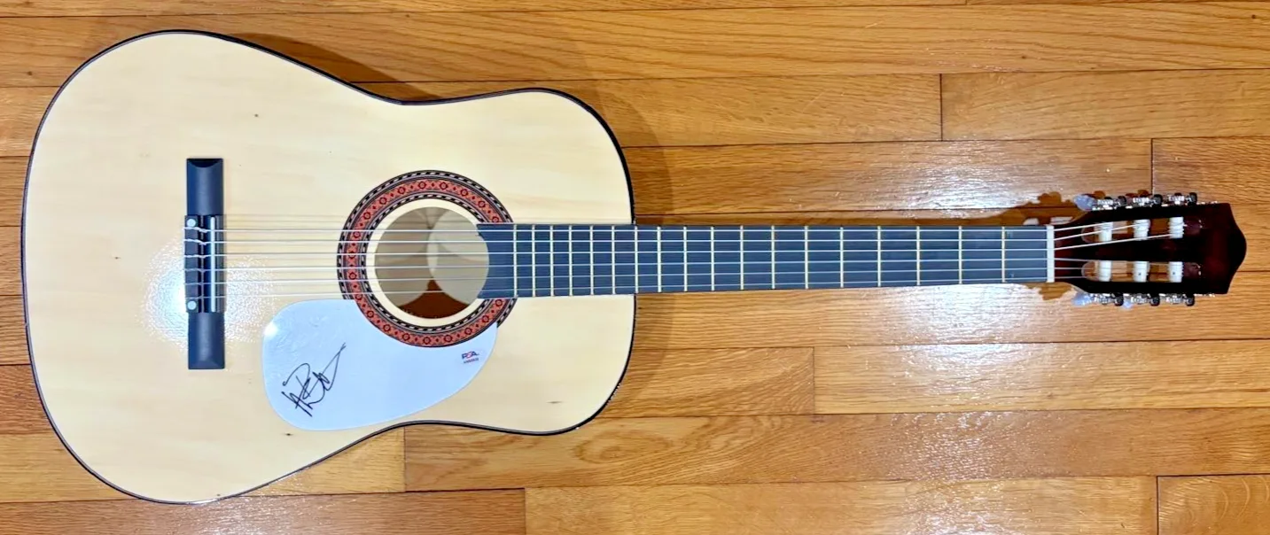 Dave Matthews — DAVE MATTHEWS SIGNED AUTOGRAPH ACOUSTIC GUITAR CRASH INTO ME BAND TWO STEP PSA A, изображение 2