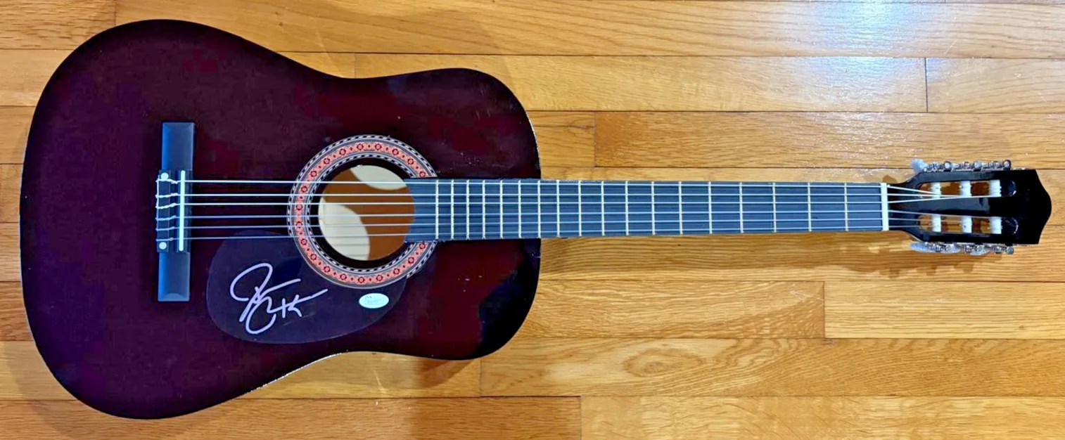 Darius Rucker — DARIUS RUCKER SIGNED AUTOGRAPH ACOUSTIC GUITAR LEARN TO LIVE CHARLESTON JSA C, изображение 2