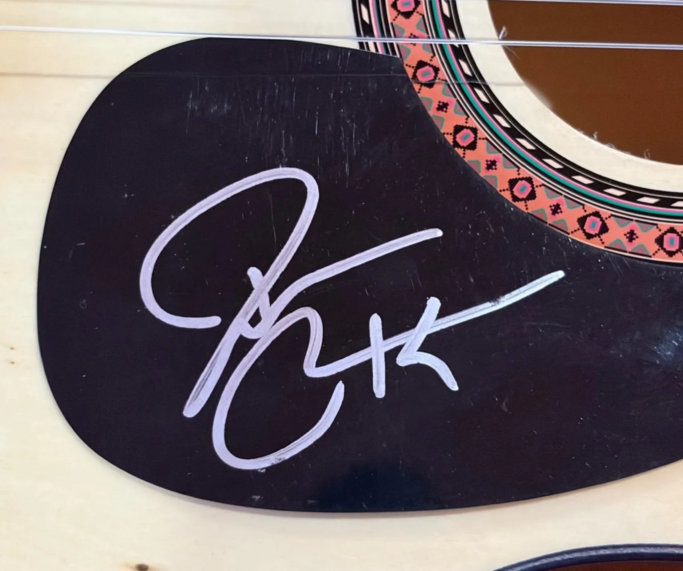Darius Rucker — DARIUS RUCKER SIGNED AUTOGRAPH ACOUSTIC GUITAR LEARN TO LIVE CHARLESTON JSA A, image 3