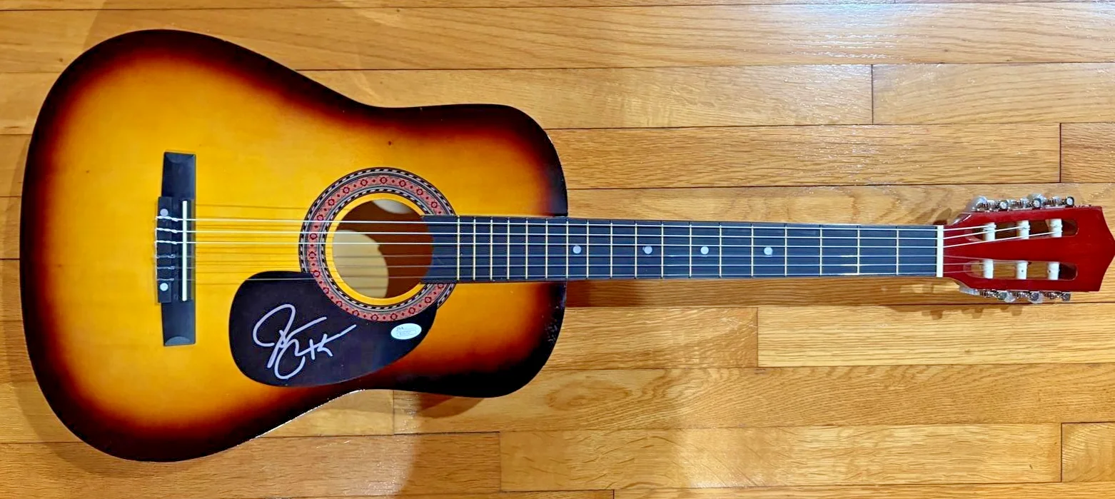Darius Rucker — DARIUS RUCKER SIGNED AUTOGRAPH ACOUSTIC GUITAR LEARN TO LIVE CHARLESTON JSA B, изображение 2