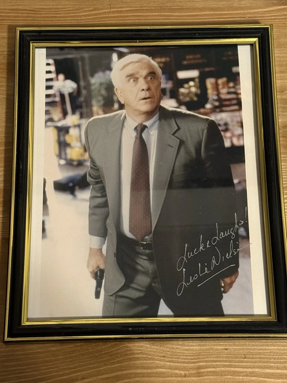 Leslie Nielsen Signed 8x10 The Naked Gun, изображение 4
