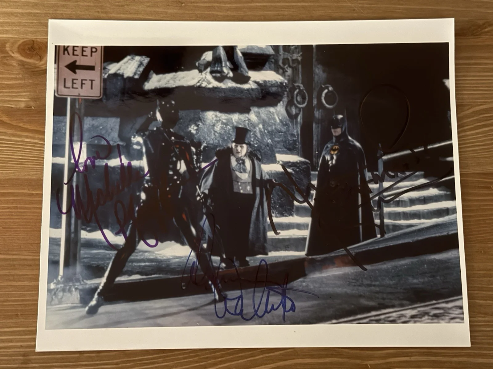 Michael Keaton Michelle Pfeiffer Danny Devito Signed 8x10 Batman Returns, image 2