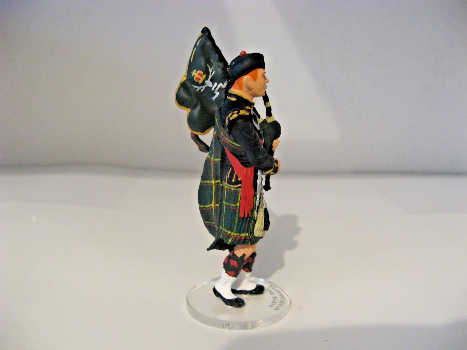 Corgi Icon Piper The Highlanders Figure With Box & Packaging No F07191, image 5