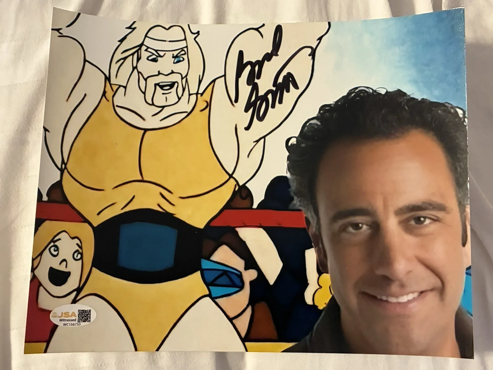 Brad Garrett — BRAD GARRETT SIGNED 8X10 ACTOR VOICE OVER HULK HOGAN ROCK N WRESTLING 1985 JSA, image 2