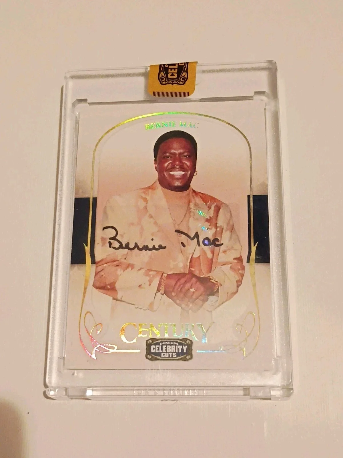 Bernie Mac Donruss Celebrity Cuts 2008 Autograph 05/25 + Swatch 27/50 Combo Lot, image 2