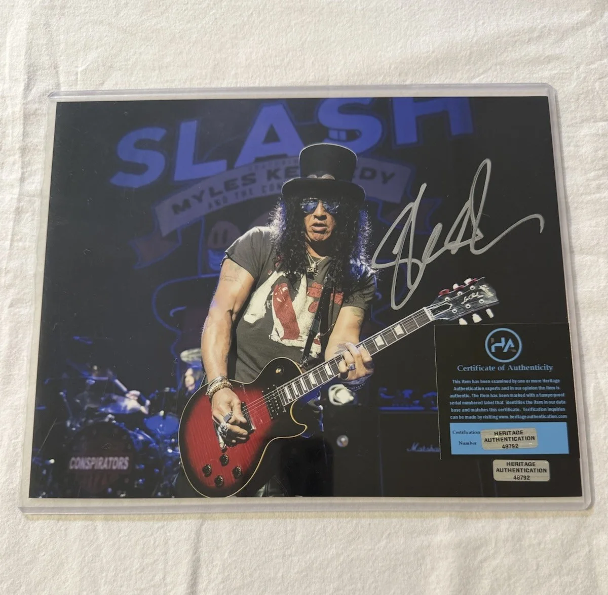 Saul Hudson Slash — Saul Hudson ‘Slash’ Guns N' Roses Signed Autographed 8x10 Photo with COA, image 3
