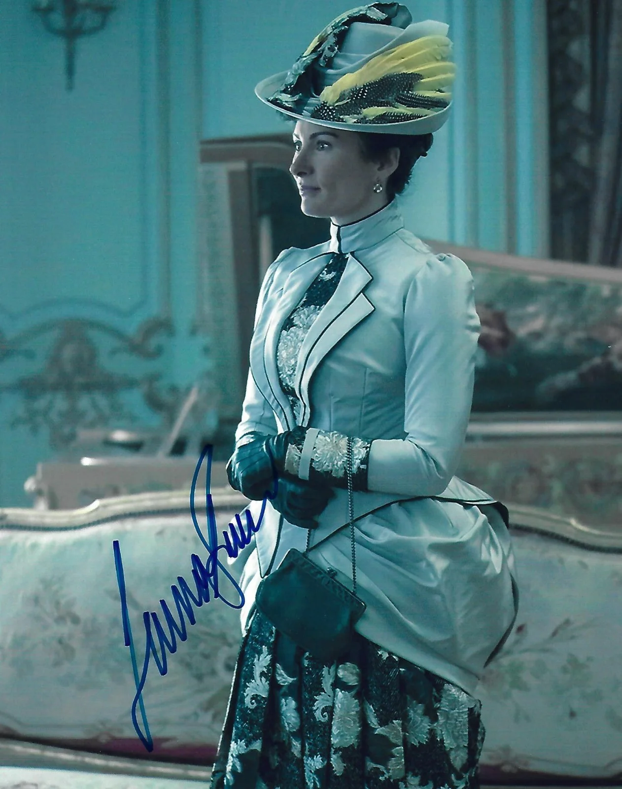 Laura Benanti — Laura Benanti signed 8x10 photo Gossip Girl Melania Trump RARE COA LOOK!