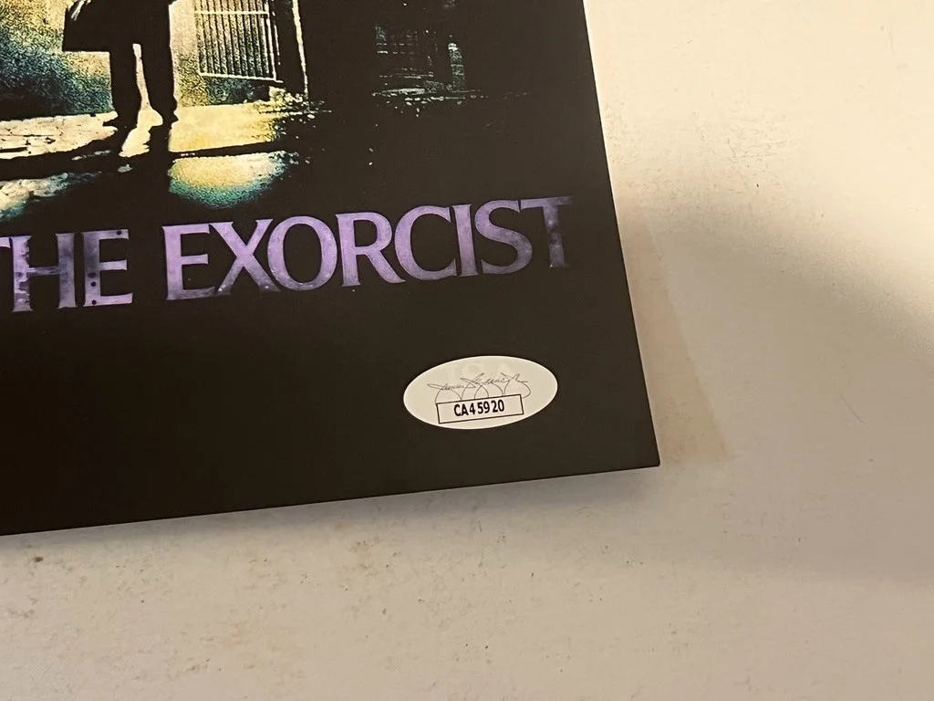 Linda Blair — Linda Blair Hand Signed The Exorcist Regan 8x10 Photo Autograph JSA COA, изображение 3