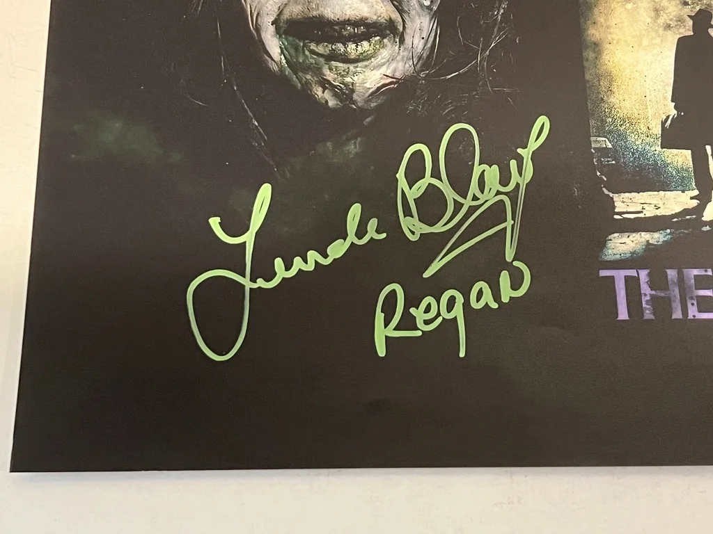 Linda Blair — Linda Blair Hand Signed The Exorcist Regan 8x10 Photo Autograph JSA COA, image 2
