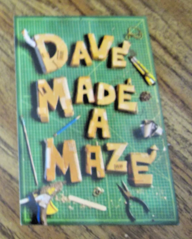 Kirsten Vangsness — Kirsten Vangsness Autographed Signed 4X6 Photo Card "Dave Made a Maze", image 2
