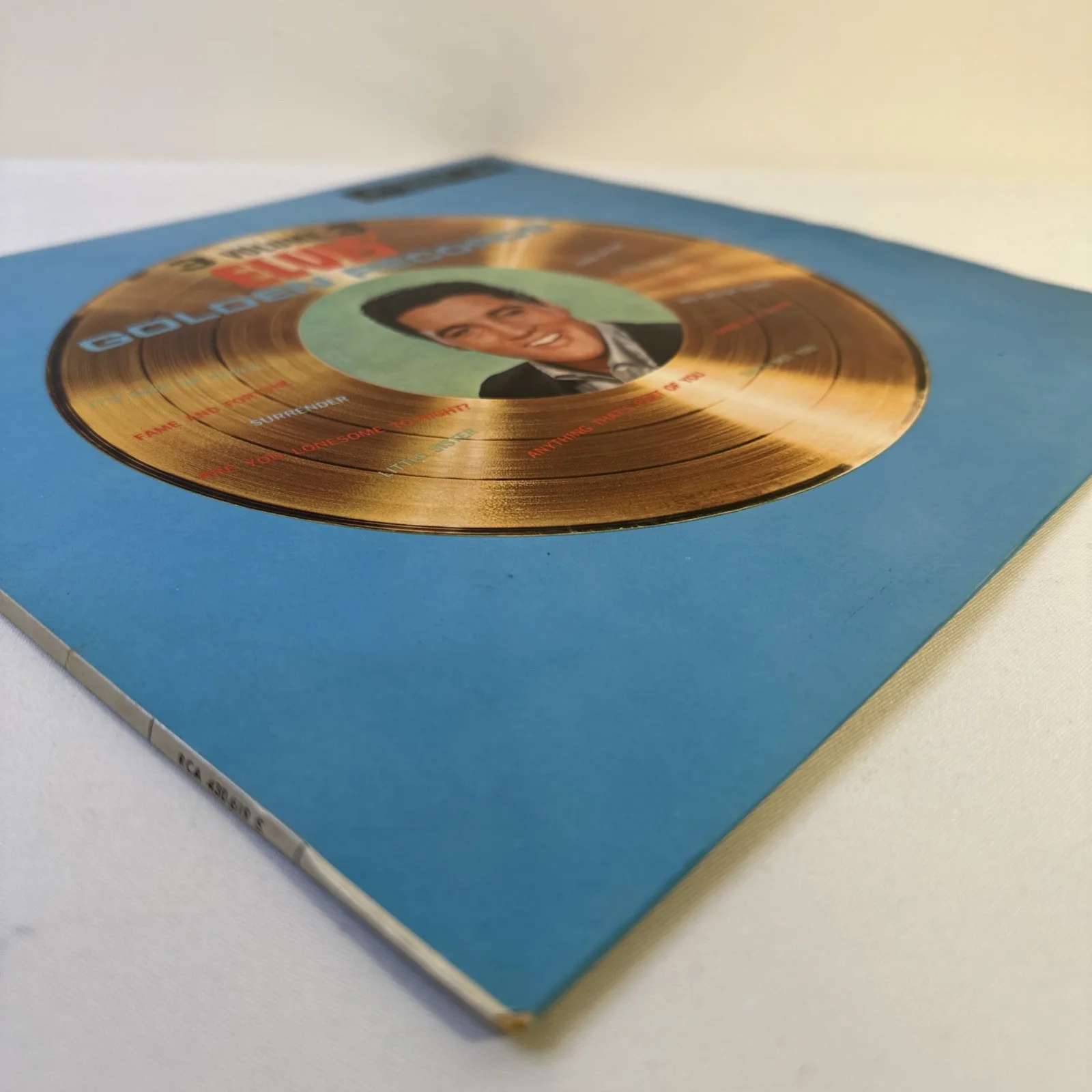 ELVIS Golden Records volume 3 RCA Victors 12” vinyl pre-owned, image 5