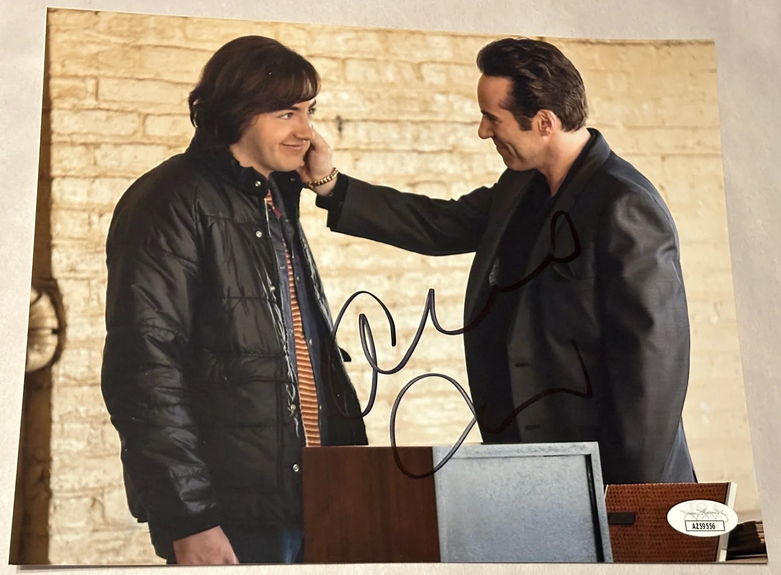 Alessandro Nivola Signed The Many Saints of Newark Autograph 8x10 Photo JSA COA, изображение 2