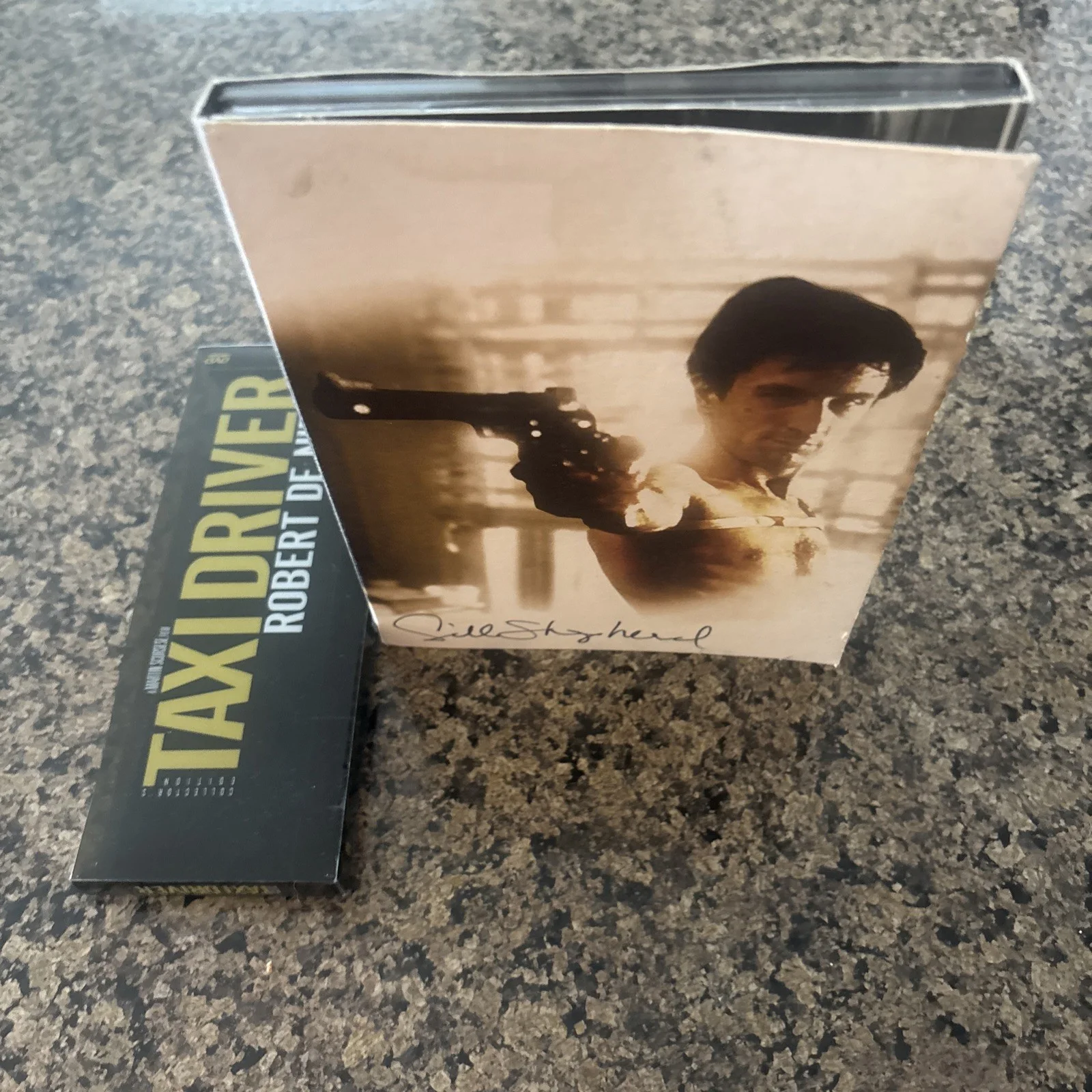 Cybill Shepherd Signed Taxi Driver DVD Cover very nice autographed, Must See, image 4
