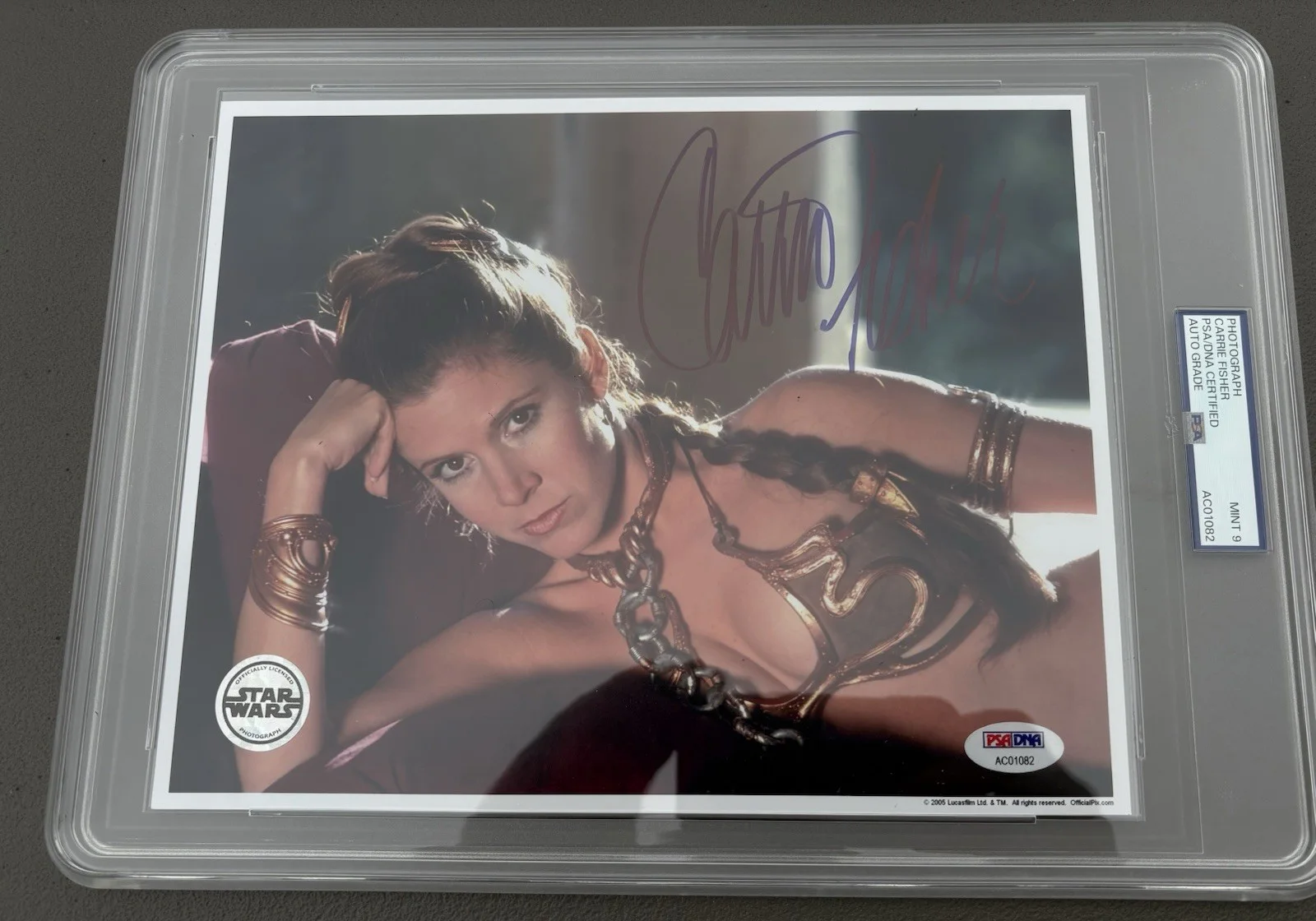 Carrie Fisher "Slave Leia" Star Wars Signed Official Pix Auto Photo OPX 8x10 PSA, изображение 3