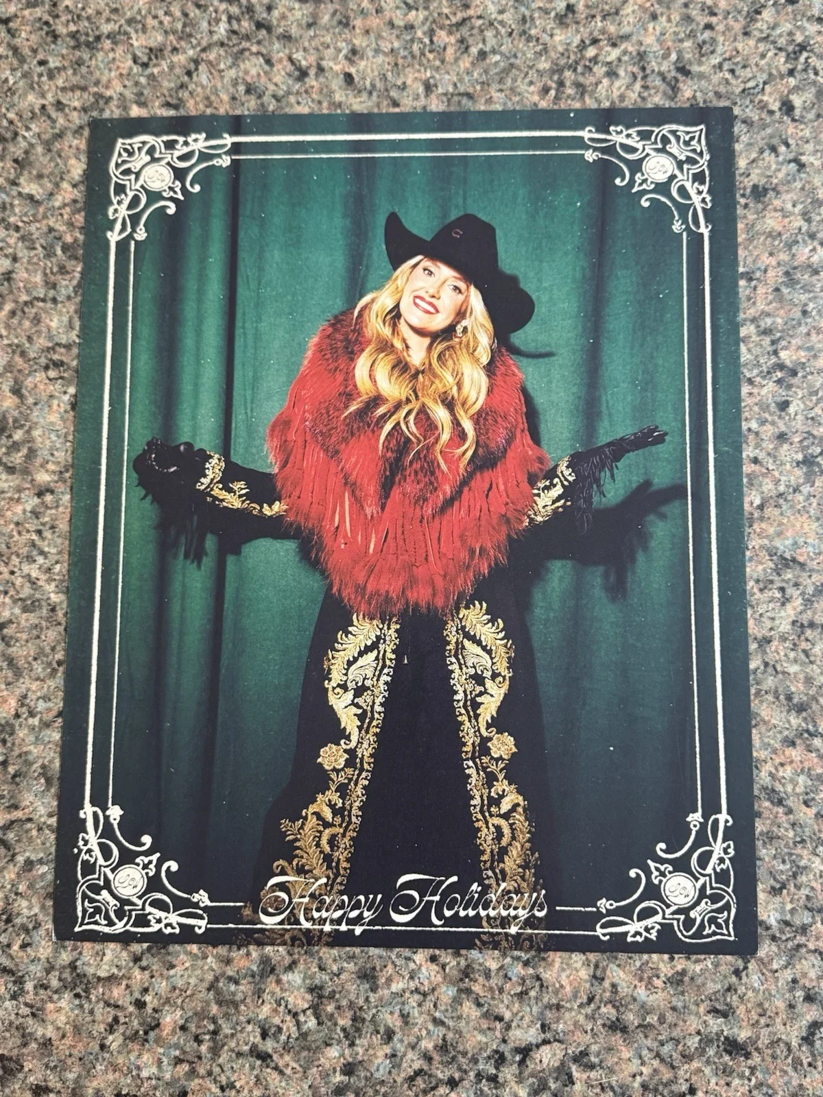 Lainey Wilson Signed Photo W/ Two CDs!!, image 3