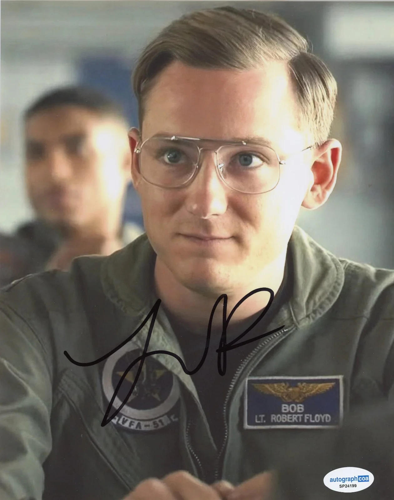 Lewis Pullman — Lewis Pullman Signed Autographed TOP GUN MAVERICK 'BOB' 8x10 Photo PROOF ACOA A, изображение 2