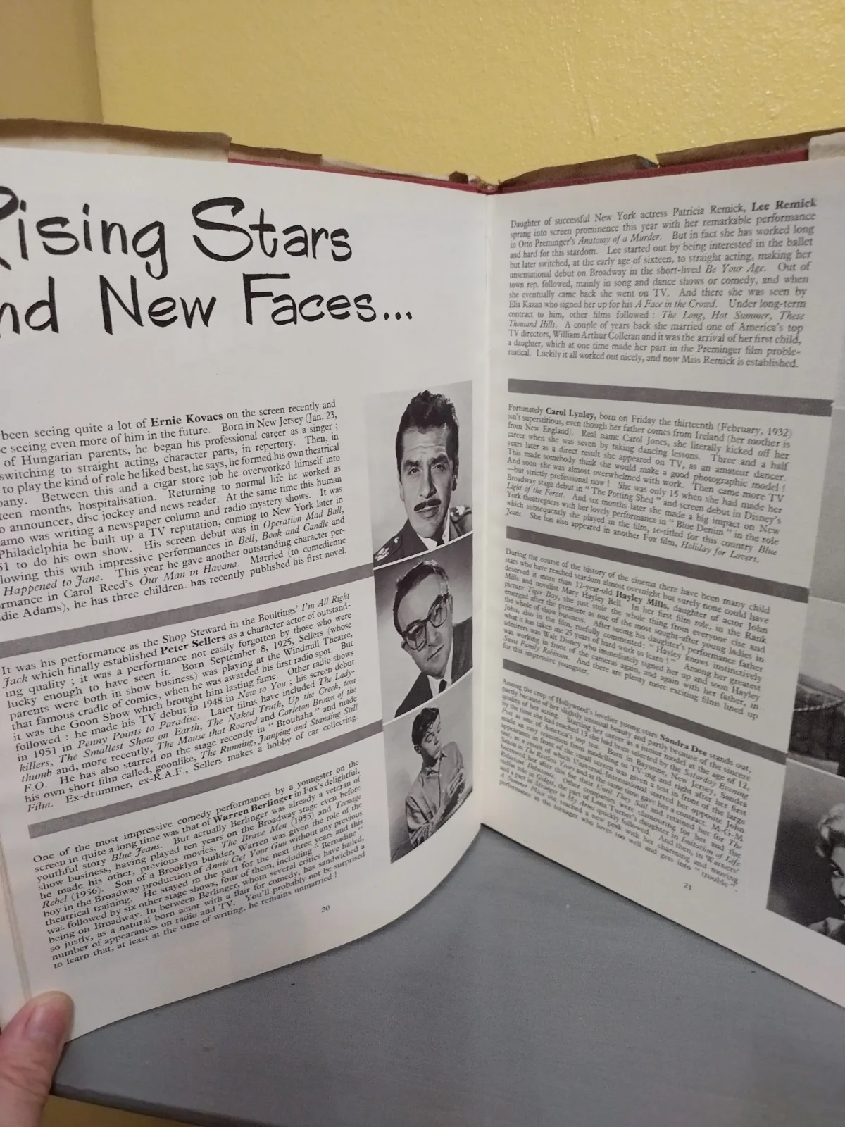 3 Film Review Books 1958-1959, 1958-1960 & 1960-1961.Kirk Douglas,Ingrid Bergman, изображение 5