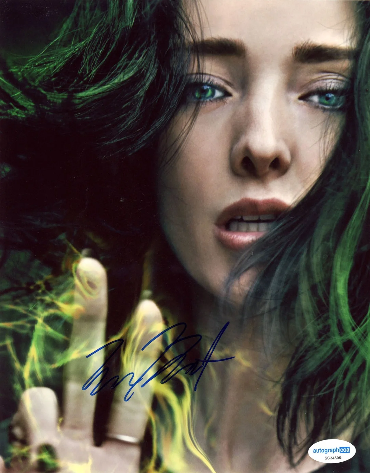 Emma Dumont — Emma Dumont signed "THE GIFTED" 8x10 Photo PROOF a POLARIS Lorna Dane ACOA COA, изображение 3