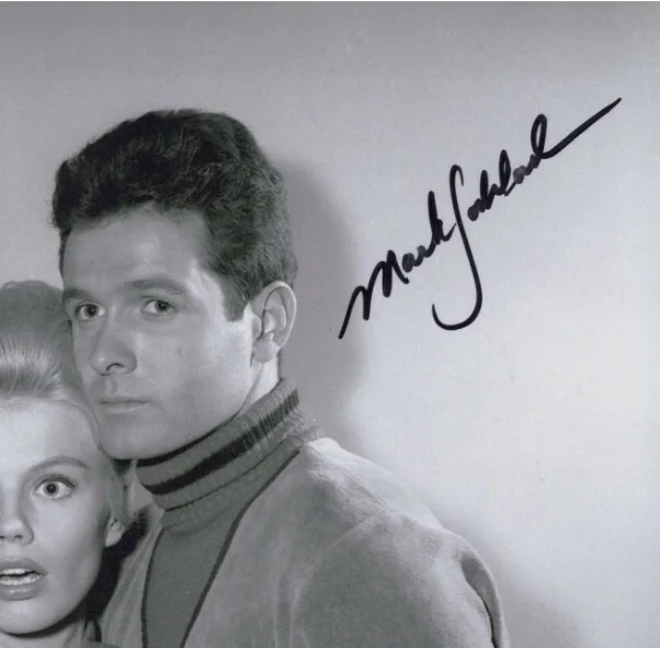Mark Goddard, Marta Kristen — "LOST IN SPACE" - 'MARK GODDARD' & 'MARTA KRISTAN' Signed 8x10 B&W Photo W/COA, изображение 3