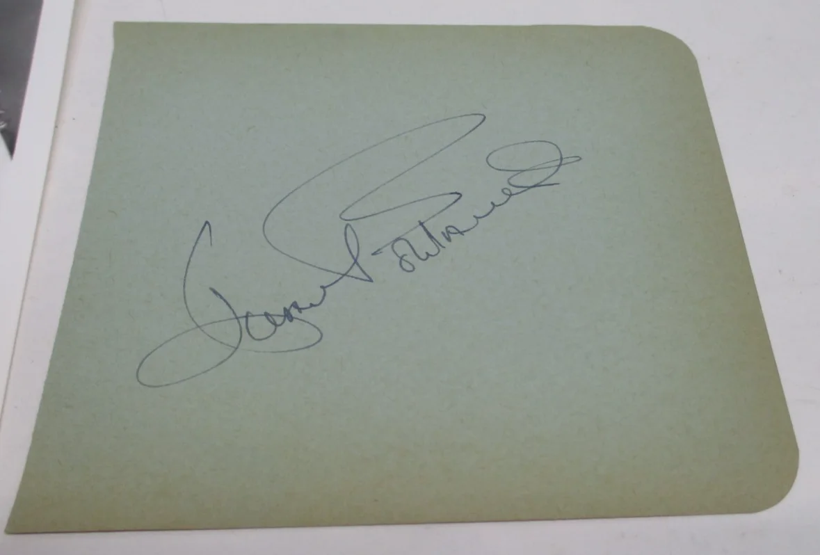 Autograph SIGNED JOAN FONTAINE (Suspicion & Rebecca ) w/ COA Bonus Photo CM5802, изображение 2