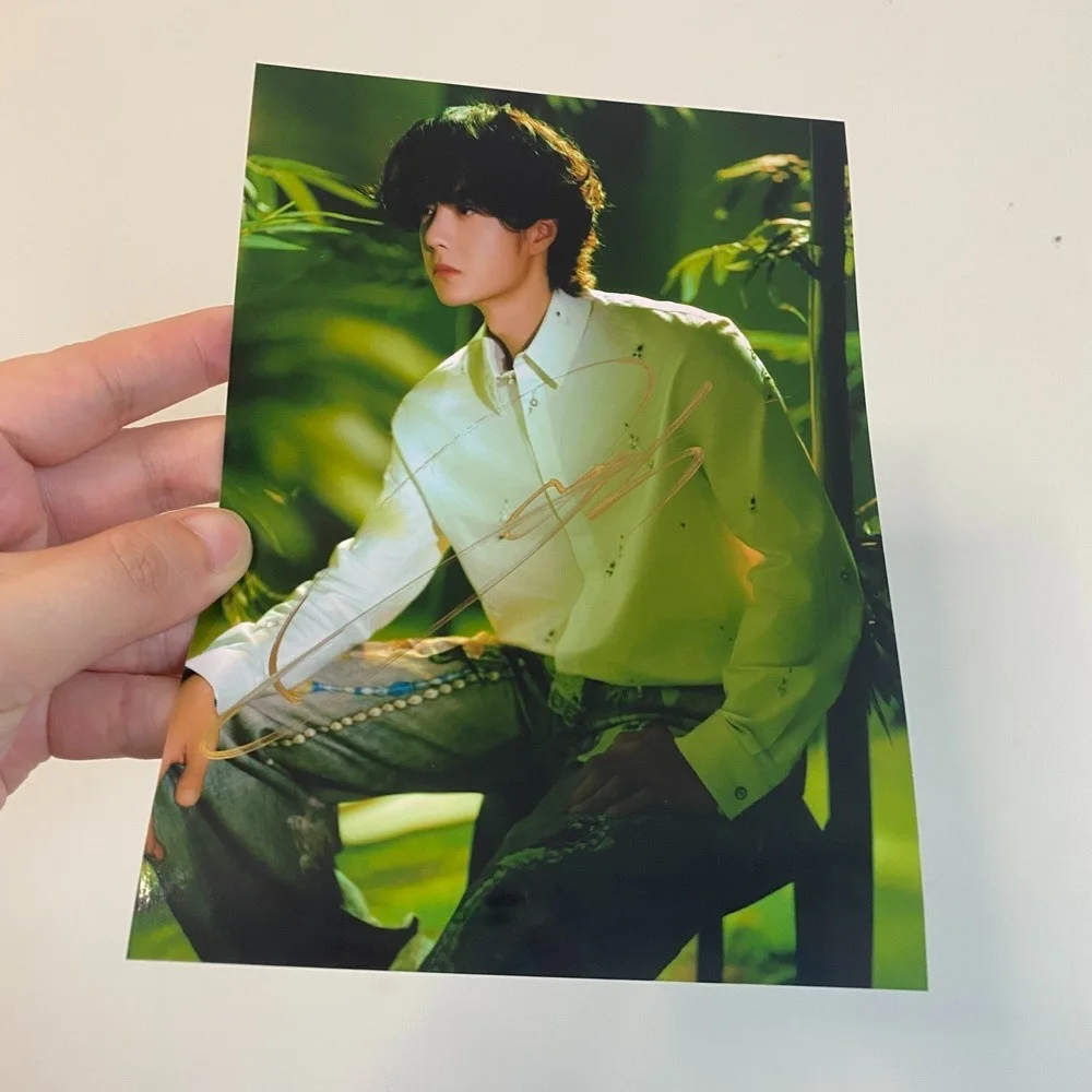 WANG YIBO YI BO PHOTO CARD PICTURE SIGNED AUTOGRAPHED 5*7 202510, image 4
