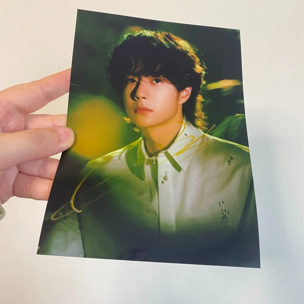 WANG YIBO YI BO PHOTO CARD PICTURE SIGNED AUTOGRAPHED 5*7 202510, изображение 3