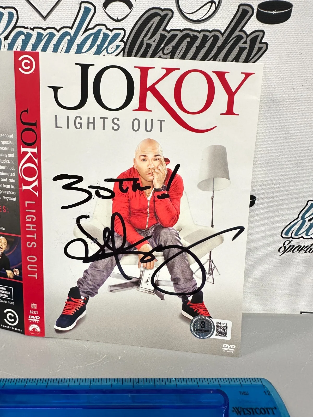 JOSEPH JO KOY LIGHTS OUT SIGNED AUTOGRAPHED DVD COVER BOOKLET-BECKETT BAS COA, image 2