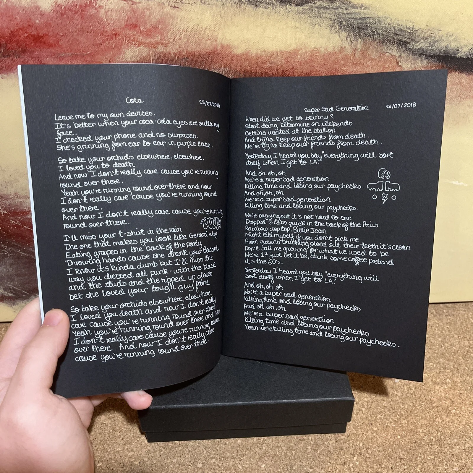 Arlo Parks Super Sad Generation Signed Lyric Book Only 500 Made /500 RARE, изображение 4