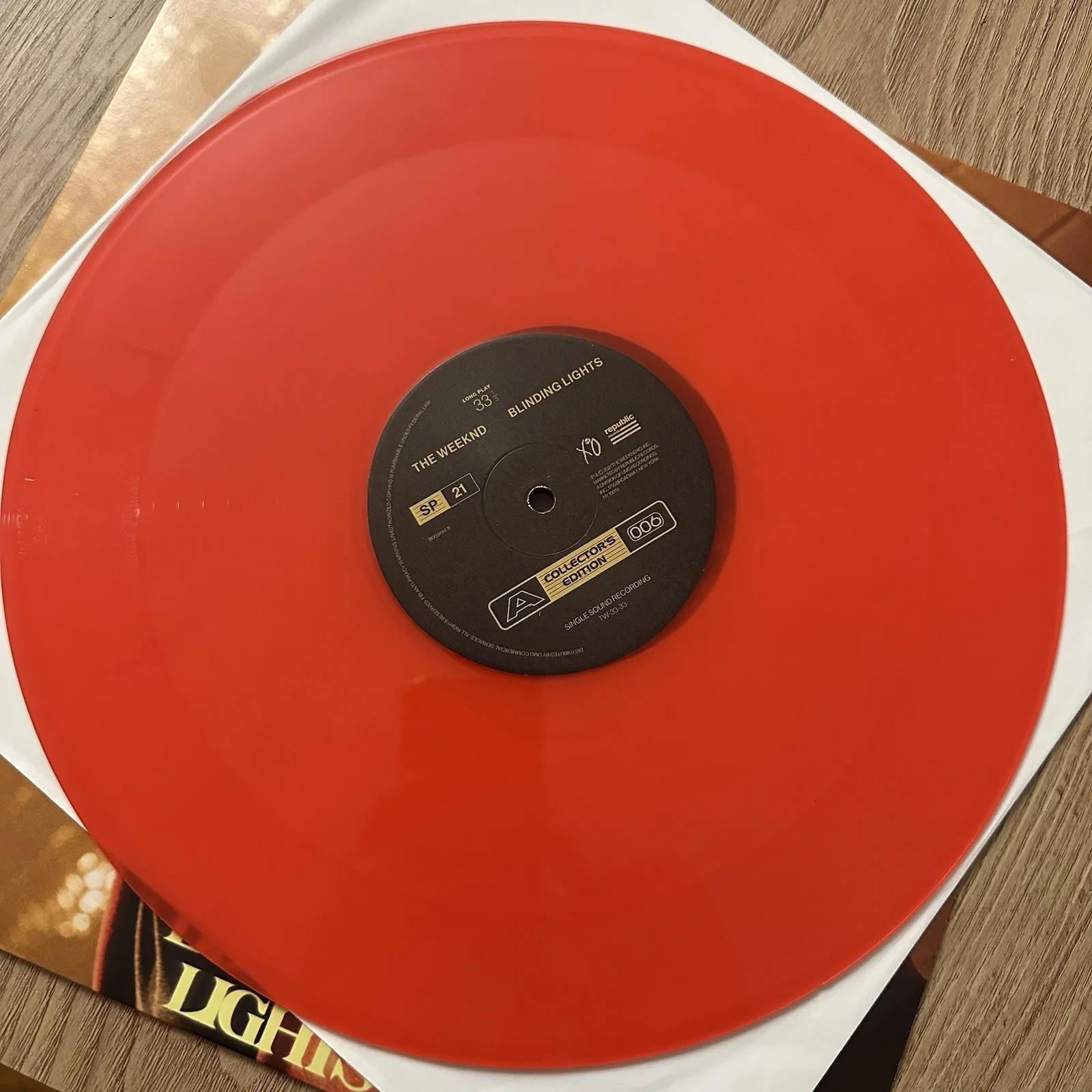 the weeknd signed Vinyl Blinding Lights Vinyl LP Single UO Exclusive Colored, изображение 3