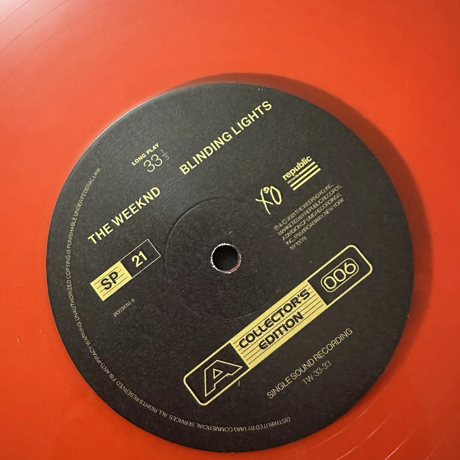 the weeknd signed Vinyl Blinding Lights Vinyl LP Single UO Exclusive Colored, изображение 4