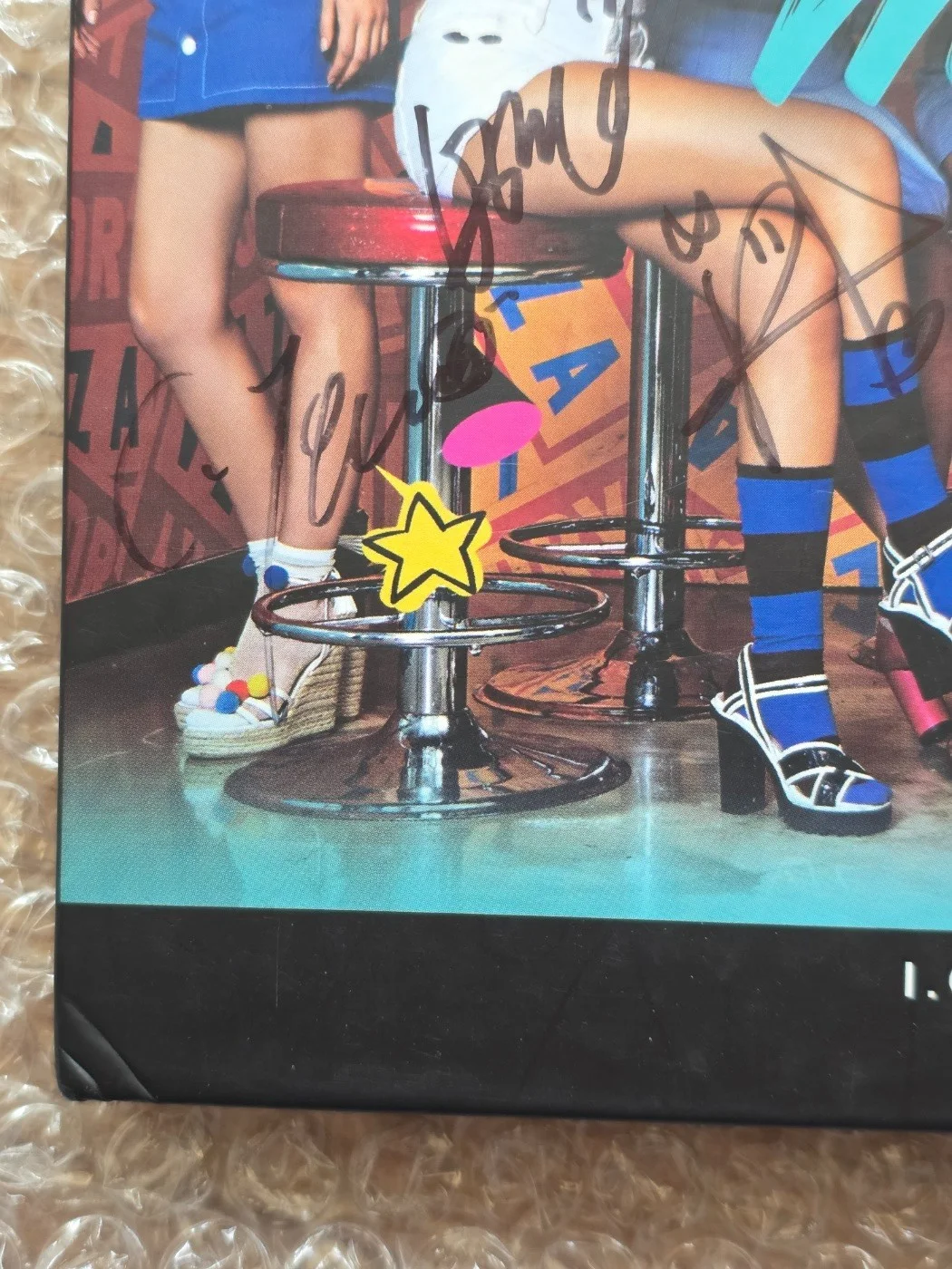 I.O.I Promo Sticker Miss ME Album Autographed Hand Signed, image 5