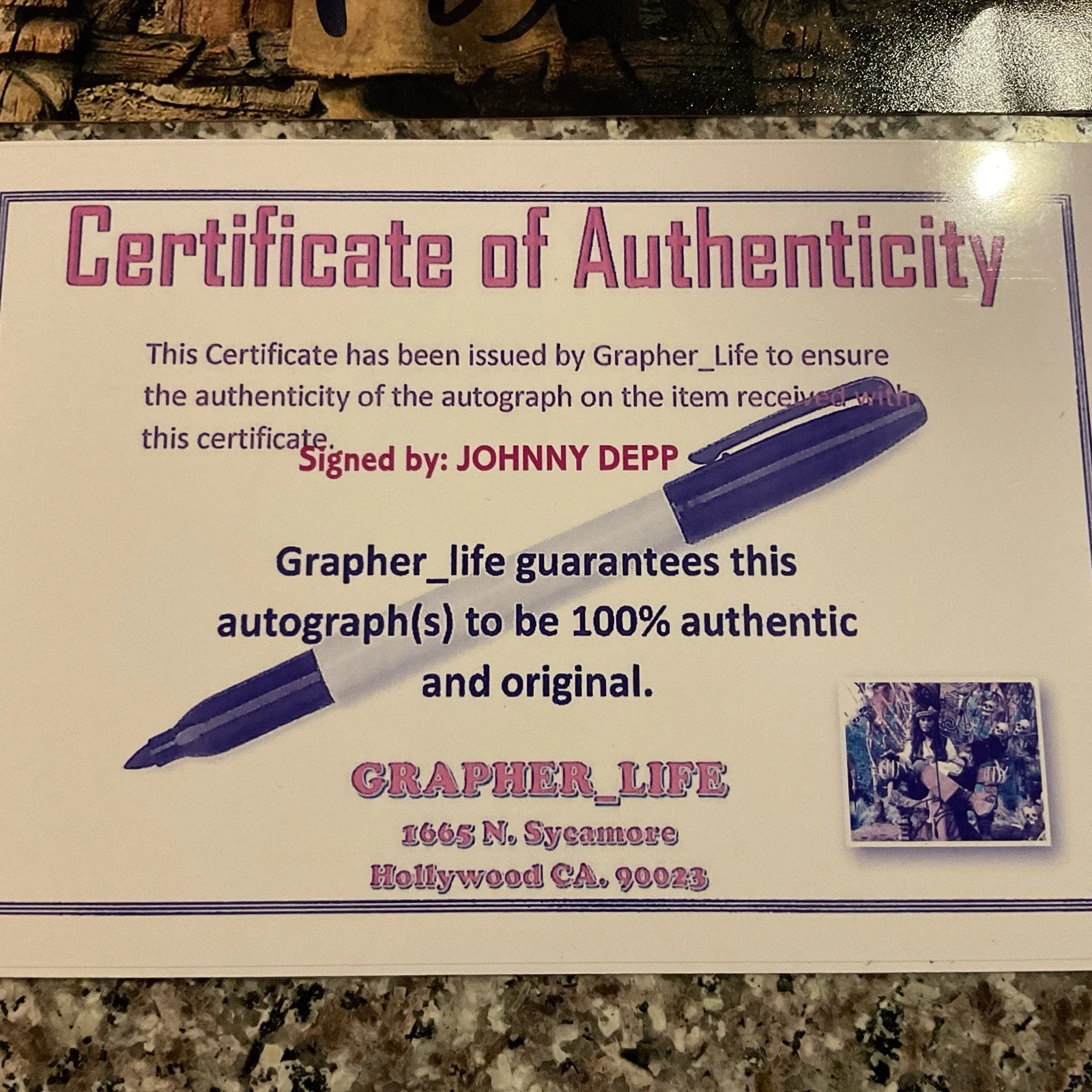 Johnny Depp — Johnny Depp Signed Autographed 8x10 Pirates Of The Caribbean Photo W/ COA, изображение 3
