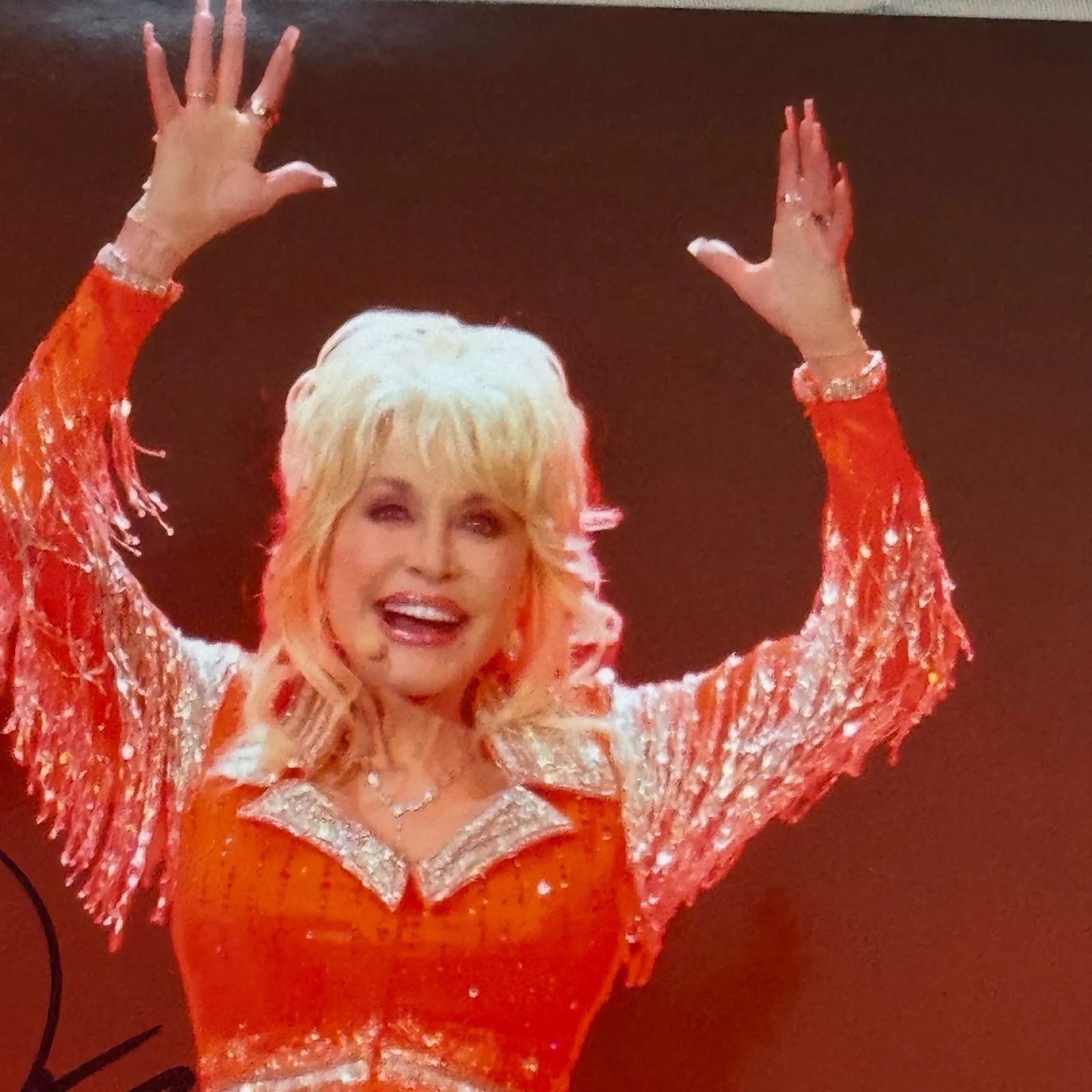DOLLY PARTON SIGNED AUTOGRAPHED CONCERT SHOW COLOR PHOTOGRAPH AUTO PHOTO W/ COA, изображение 2