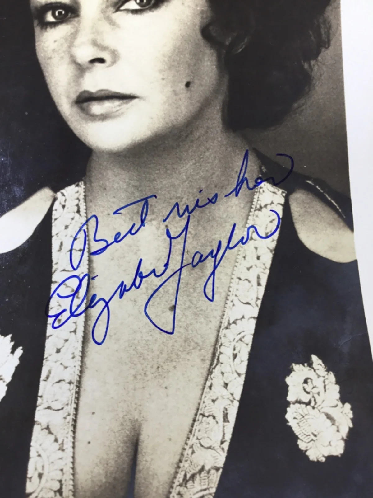 Elizabeth Taylor — Authentic Signed Elizabeth Taylor 8x10 Glossy Photo B/W, W/Envelope, image 4